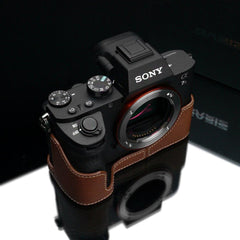Gariz Genuine Leather XS-CHA7IICM Camera Metal Half Case for Sony Alpha A7II A7RII Mark II, Camel Brown