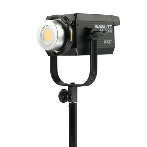 NANLITE FS-200B LED Bi-color Spot Light - QATAR4CAM