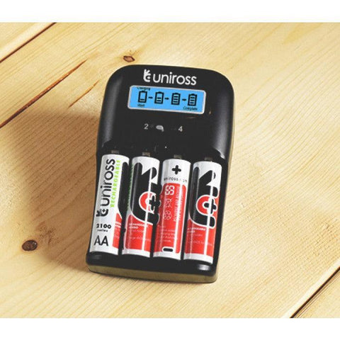 Uniross LCD 1-2h charger + 4x 2700mAh NiHM - QATAR4CAM